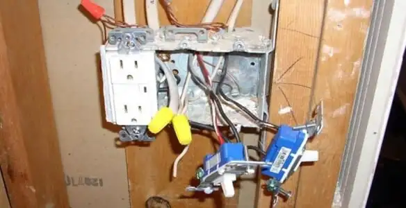 gfci circuits service wiring and upgrading electrical outlets with ground fault protection in Olathe, KS